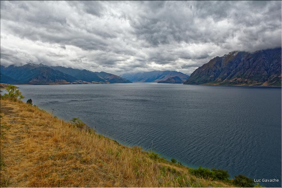 Le lac Hawea. (3)