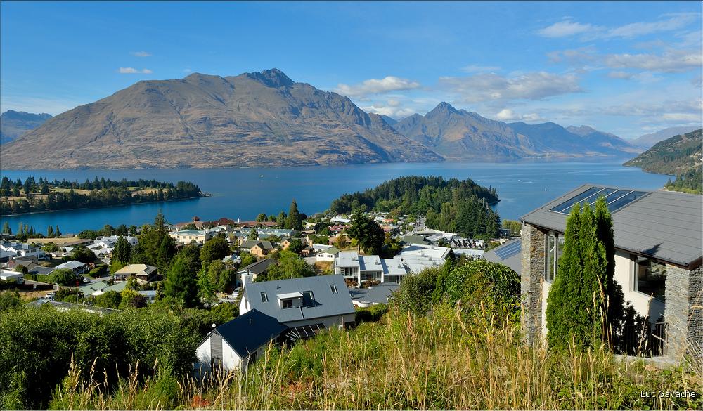 La ville de Queenstown et le lac Wakatipu. (2)