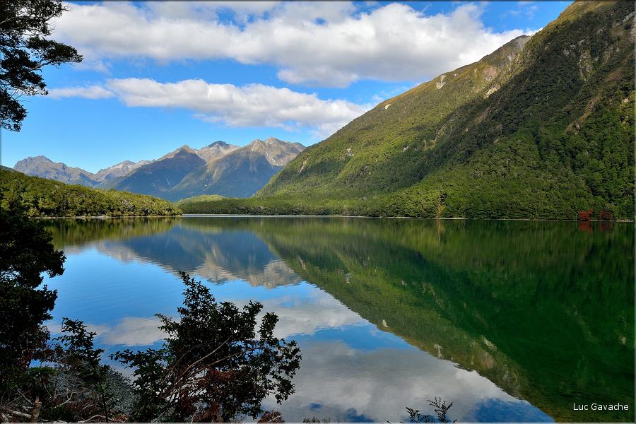 Le lac Gunn sur la Milford road. (1)
