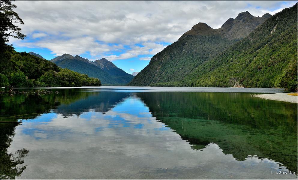 Le lac Gunn sur la Milford road. (2)