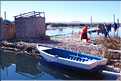 52 Le bateau reste le seul moyen de déplacement dans ce milieu totalement aquatique (1)