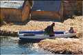 52 Le bateau reste le seul moyen de déplacement dans ce milieu totalement aquatique (10)