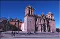 79 Cathédrale de Cuzco sur la place d'armes (2)