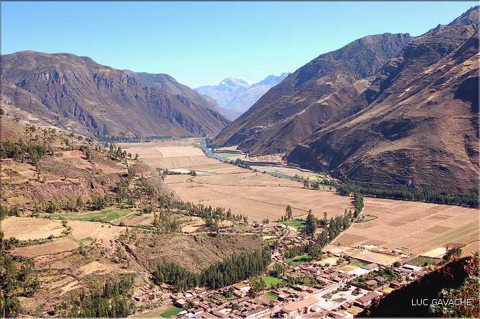 89 Dans la splendide vallée sacrée des Inca, s'écoule la légendaire rivière Urubamba (6)