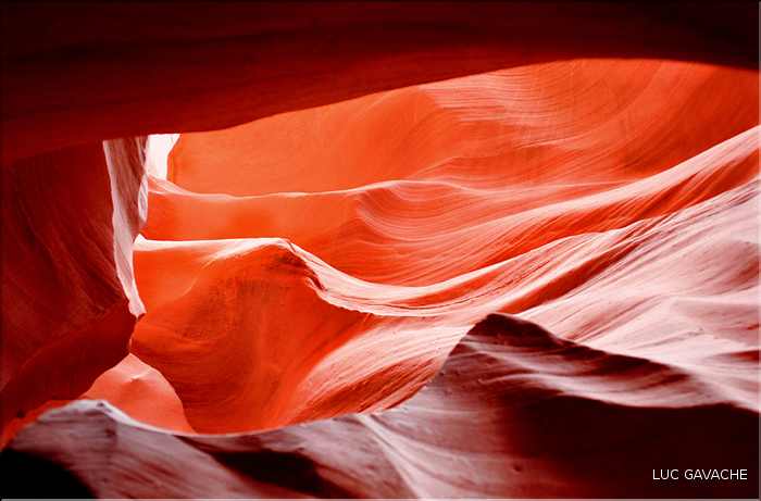 Sculpté par l'eau, Antilope valley se trouve à proximité du lake Powell, Arizona (11)