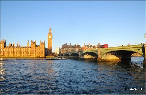 Westminter - Houses of parliament  & Big Ben (22)