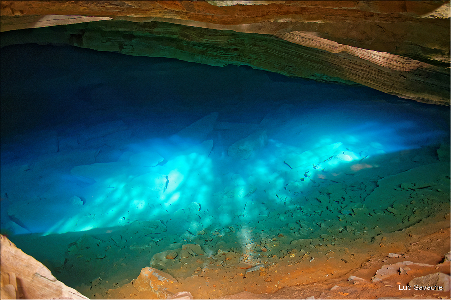 Site Gruta da Pratinha. Ici la Grotte Bleue (2)