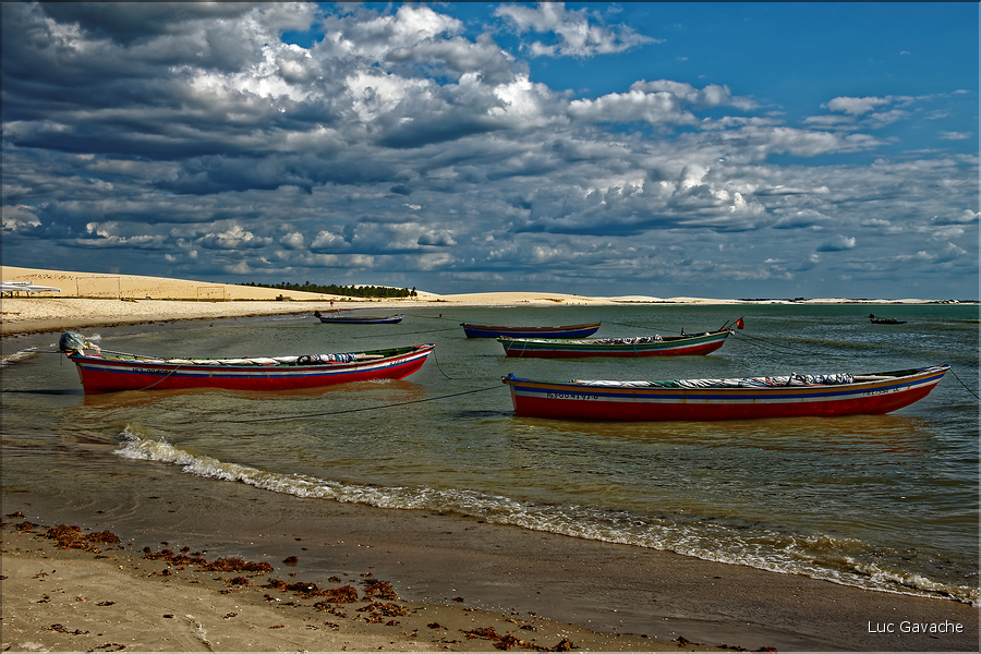 Jericoacoara est un village de pêcheurs qui n'est toujours pas relié au réseau routier, même si le tourisme c'est considérablement dévelopé ces dernières années. (8)