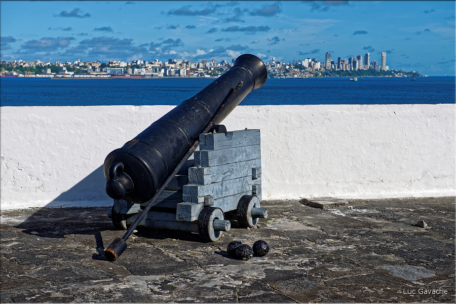 Le Fort Monserrate à été érigé entre la fin du XVI et le début XVII e siécle. (6)
