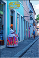 Dans les rues du centre historique de Pelourinho. (33) Bahia est la plus afriquaine des villes du Brésil puisque c'est ici qu'arrivaient les esclaves. 