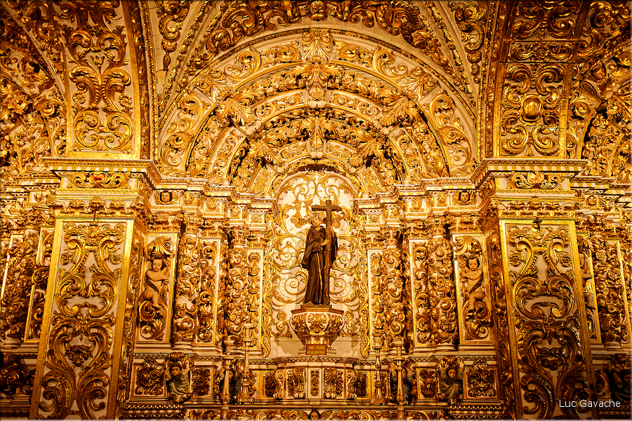 À Bahia, les édifices religieux sont omniprésent, ici l'église de Sao Francisco. (14)