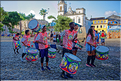 Orchestre de percussions traditionnelles nommé Batucada. (10)