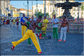 La capoeira est à la fois une danse  et une technique de combat, cette pratique étant inscrite au patrimoine culturel de l'humanité depuis 2014. (1)