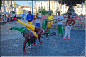 La capoeira est à la fois une danse  et une technique de combat, cette pratique étant inscrite au patrimoine culturel de l'humanité depuis 2014. (10)