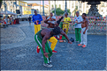 La capoeira est à la fois une danse  et une technique de combat, cette pratique étant inscrite au patrimoine culturel de l'humanité depuis 2014. (12)