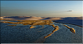 Les Lençois Maranhenses. s'étendent, dans une sucession de dunes et de petits lacs, le long du littoral sur près de 80 km. (2)