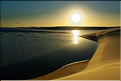 Les Lençois Maranhenses. s'étendent, dans une sucession de dunes et de petits lacs, le long du littoral sur près de 80 km. (6)