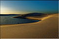 Les Lençois Maranhenses. s'étendent, dans une sucession de dunes et de petits lacs, le long du littoral sur près de 80 km. (8)