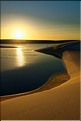 Les Lençois Maranhenses. s'étendent, dans une sucession de dunes et de petits lacs, le long du littoral sur près de 80 km. (9)