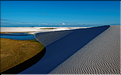 Les Lençois Maranhenses. s'étendent, dans une sucession de dunes et de petits lacs, le long du littoral sur près de 80 km. (40)