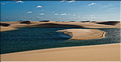 Les Lençois Maranhenses. s'étendent, dans une sucession de dunes et de petits lacs, le long du littoral sur près de 80 km. (63)
