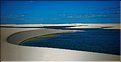 Les Lençois Maranhenses. s'étendent, dans une sucession de dunes et de petits lacs, le long du littoral sur près de 80 km. (77)