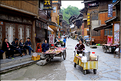 Dans les rues du village de Zhaoxing. (11)
