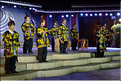 Spectacle traditionnel, racontant la vie des Dong de Zhaoxing. (26)
