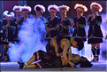 Spectacle traditionnel, racontant la vie des Dong de Zhaoxing. (27)