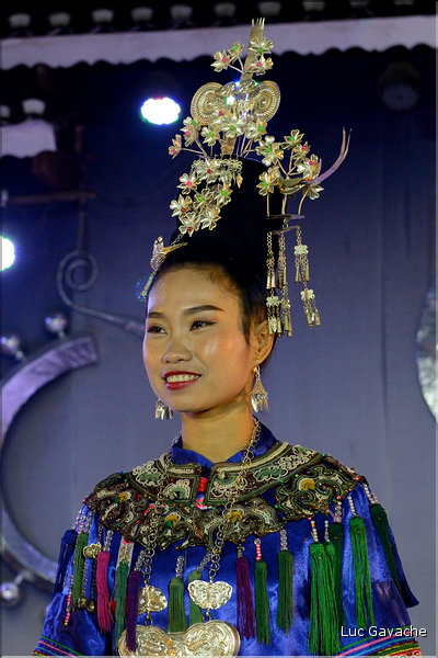 Spectacle traditionnel, racontant la vie des Dong de Zhaoxing. (29)