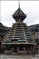 La vallée oú se situe le village d'Huanggang est restée enclavée jusqu'en 2012, ce qui explique que ces Dong ont gardé un mode de vie assez traditionnel. (19)