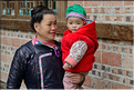 La vallée oú se situe le village d'Huanggang est restée enclavée jusqu'en 2012, ce qui explique que ces Dong ont gardé un mode de vie assez traditionnel. (40)