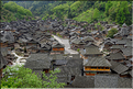Non loin de là, le village Dong de Xiaohuang est également resté enclavé jusqu'en 2012. (5)
