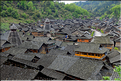 Non loin de là, le village Dong de Xiaohuang est également resté enclavé jusqu'en 2012. (7)