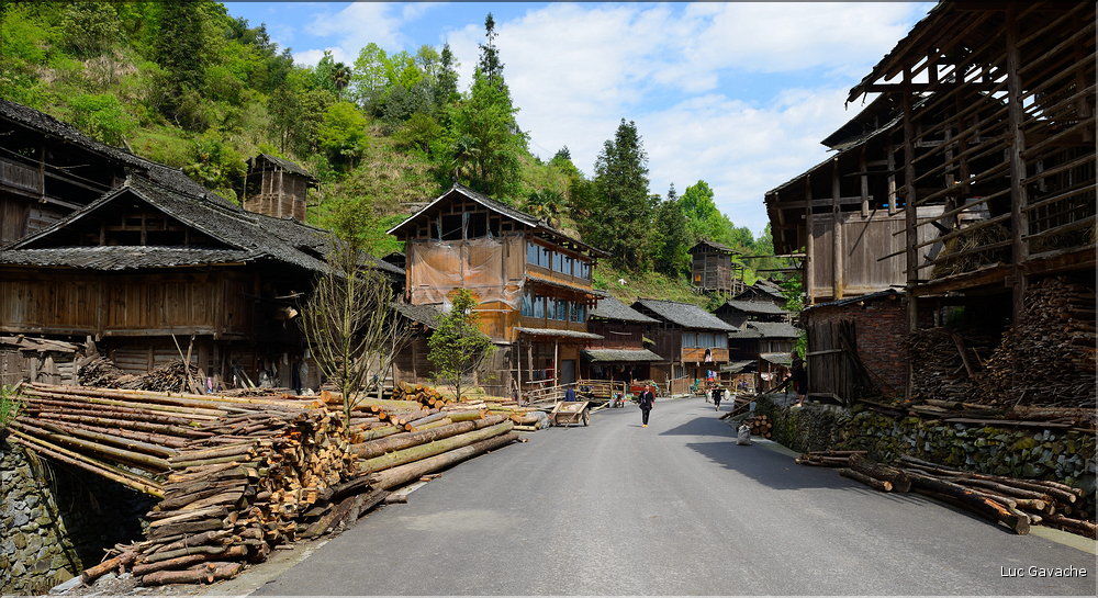 Dans les rues et ruelles du village Dong de Xiaohuang. (8)
