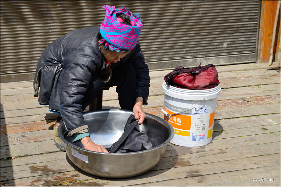 Dans les rues et ruelles du village Dong de Xiaohuang. (14)