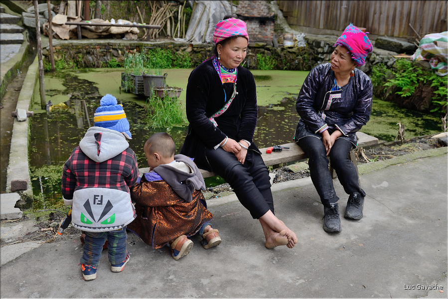 Dans les rues et ruelles du village Dong de Xiaohuang. (50)
