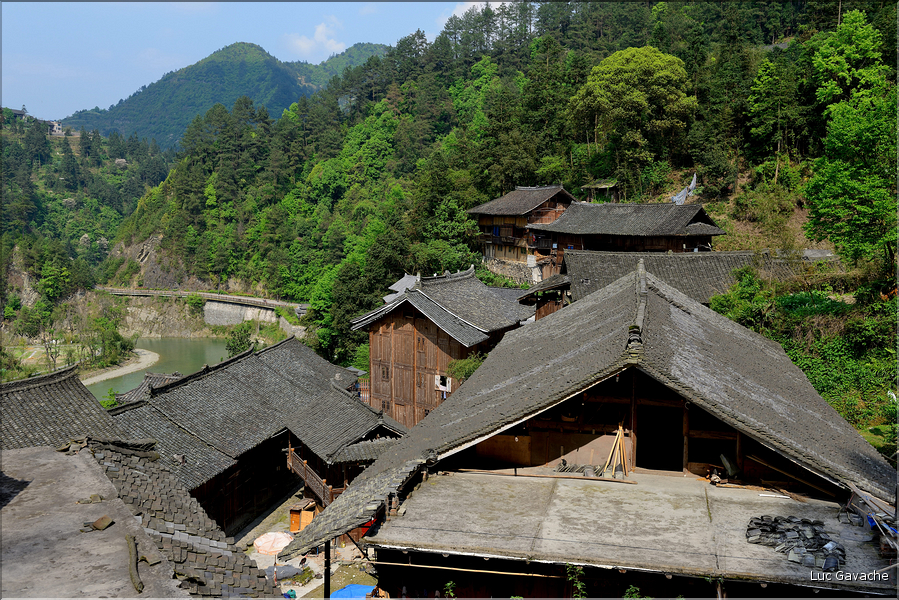 Le village de Langde se situe dans la petite vallée verdoyante de Bala, à quelques dizaines de kilomètres de Kaili. (8)