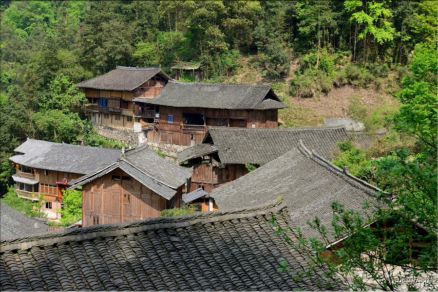 Le village de Langde se situe dans la petite vallée verdoyante de Bala, à quelques dizaines de kilomètres de Kaili. (10)
