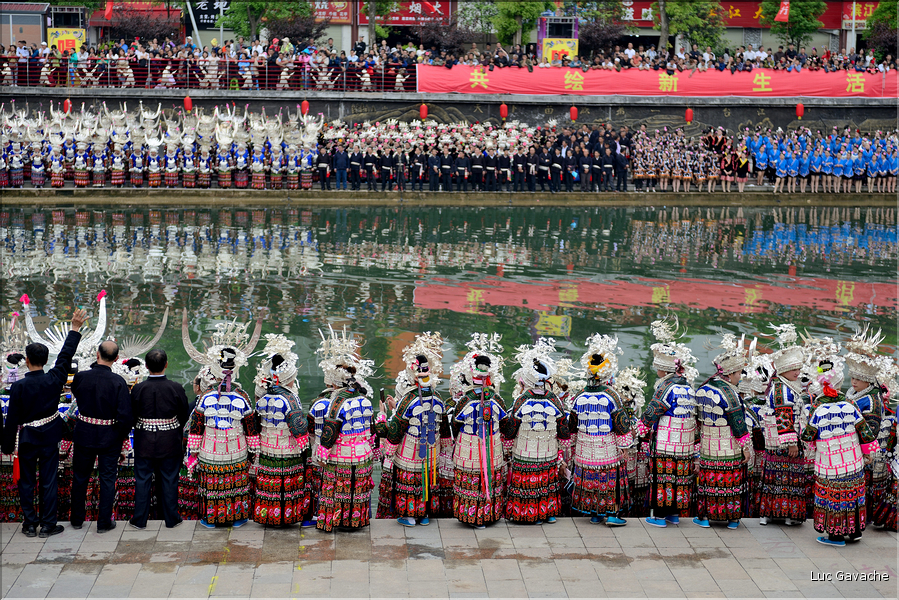 Le Festival de Taijiang, près de Kaili, regroupe de nombreuses ethnies du guizhou. (29)