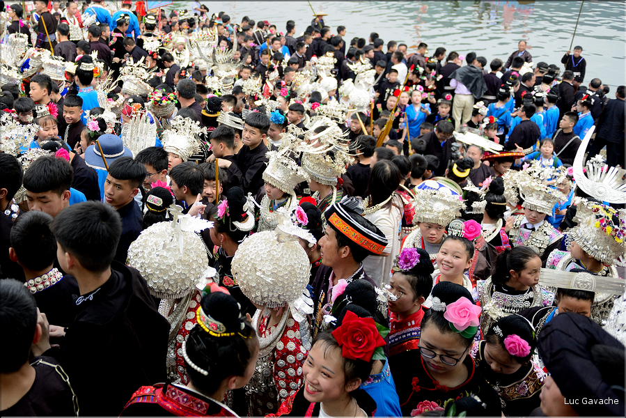 Le Festival de Taijiang, près de Kaili, regroupe de nombreuses ethnies du guizhou. (36)