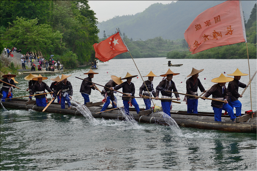 Le village de Chang-tan est rennomé pour ses barques du dragon, profilées pour la course. (15)