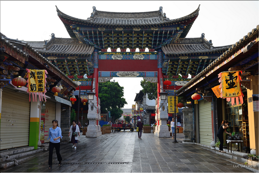 Dans les rues de la très typique ville de Jianshui. (6)