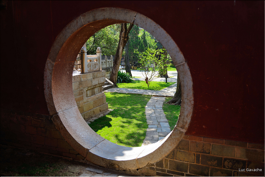 Le deuxième plus grand temple de Confucius en Chine, se trouve à Jianshui. (47)