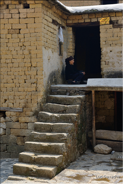 Toujours dans la région de Yuanyang, le village d'Azheke, peuplé de l'ethnie Hani, est l'un des plus authentique de la région. (33)