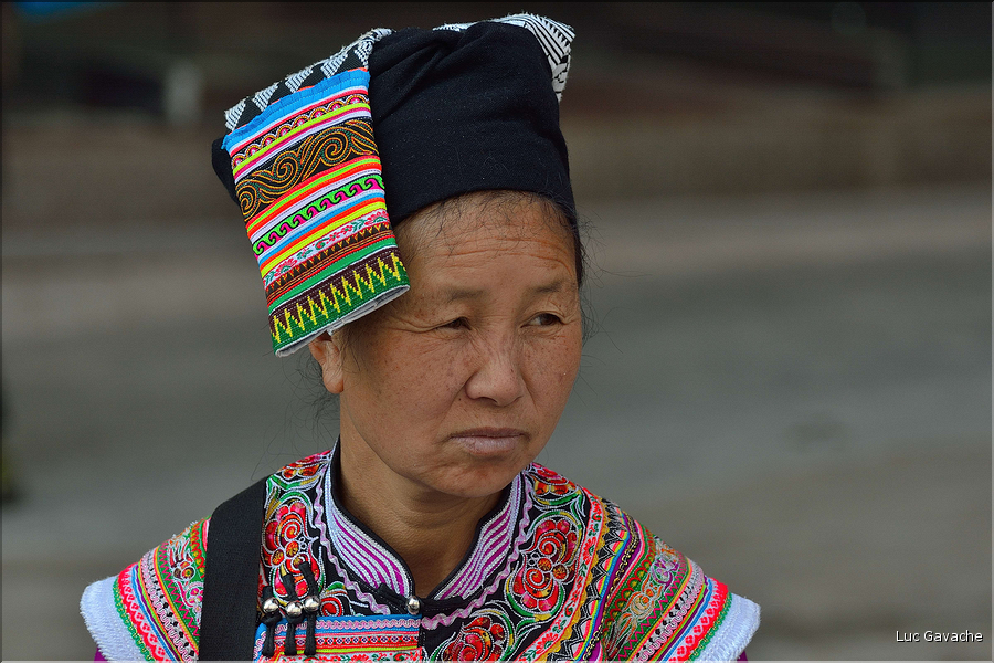 Le marché de Shengcun, dans la région de Yuanyang, est fréquenté par des ethnies hautes en couleurs comme les Yi et les Hani. (17)