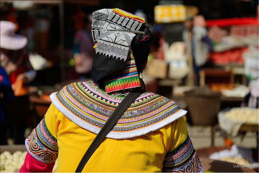 Le marché de Shengcun, dans la région de Yuanyang, est fréquenté par des ethnies hautes en couleurs comme les Yi et les Hani. (60)