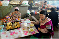 Le marché de Shengcun, dans la région de Yuanyang, est fréquenté par des ethnies hautes en couleurs comme les Yi et les Hani. (73)