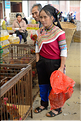 Le marché de Shengcun, dans la région de Yuanyang, est fréquenté par des ethnies hautes en couleurs comme les Yi et les Hani. (93)