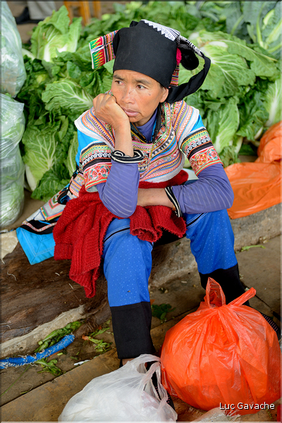 Le marché de Shengcun, dans la région de Yuanyang, est fréquenté par des ethnies hautes en couleurs comme les Yi et les Hani. (114)